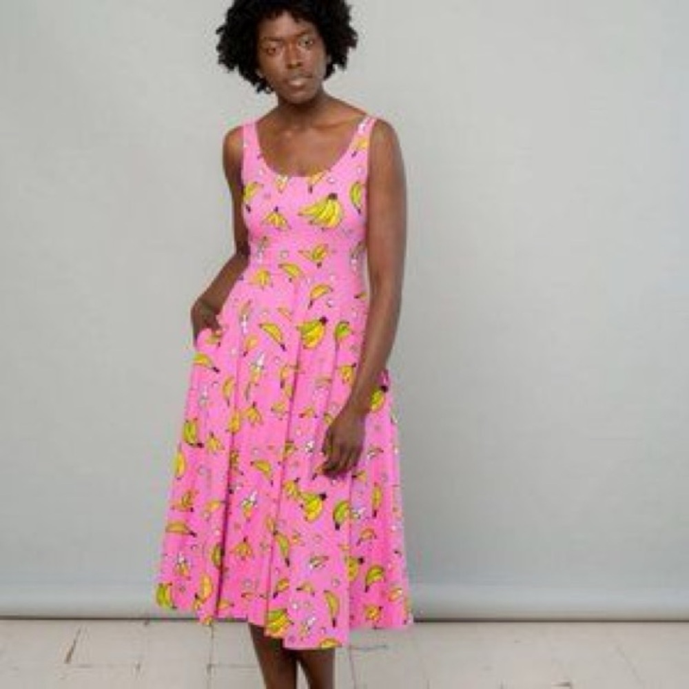 Noooworks Pink Banana Print Vacation Dress
